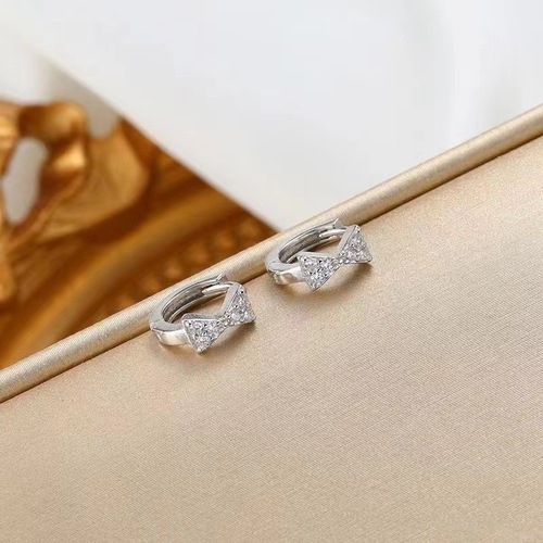 Diamond-studded bow earrings for girls, 2024 new trendy high-end niche design earrings wholesale