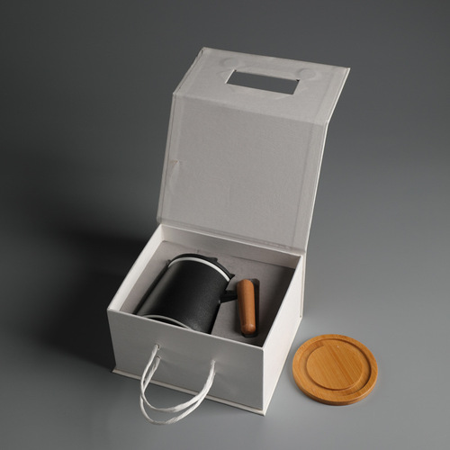 Ceramic tea cup with lid tea water separation filter cup creative wooden handle mug office cup gift water cup manufacturer