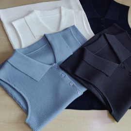 女式针织衫;连衣裙;毛衣