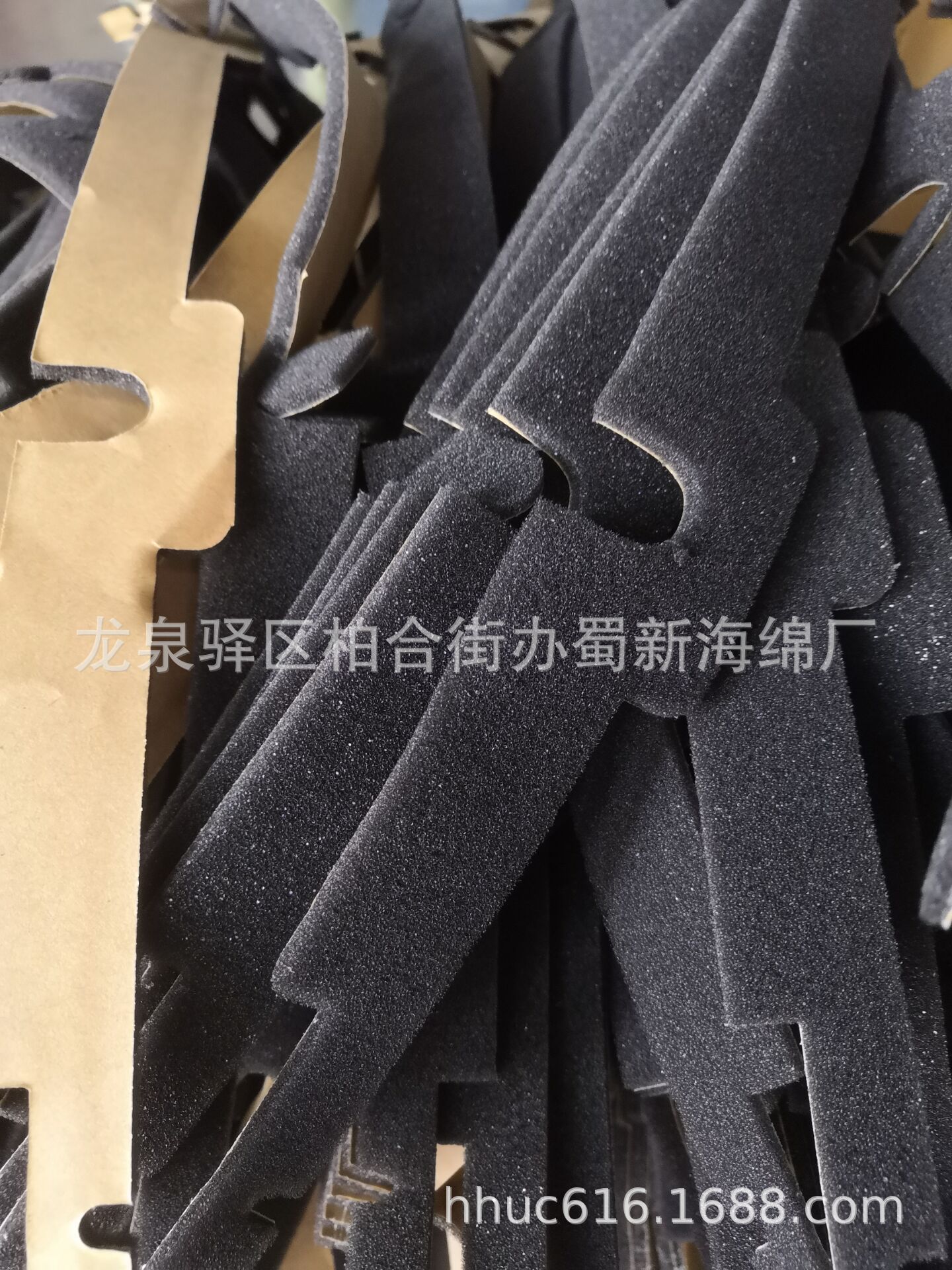 供应自粘聚氨酯减震海绵条/设备密封减震海绵条/异形PU密封海绵条