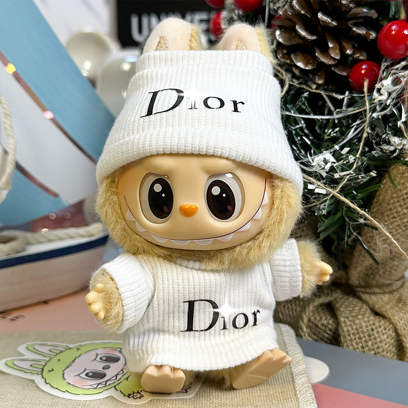 Labubu se sienta en la fiesta, ropa de bebé, caja ciega de primera generación, ropa de bebé Labubu, ropa de tela rabble, cara de vinilo de felpa