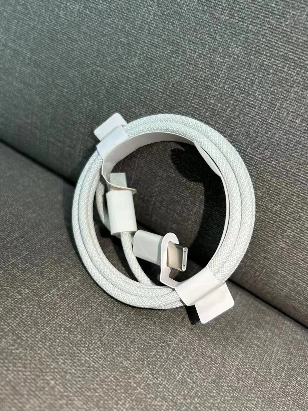 El typec de doble cabeza 60W trenzó el cable de datos para el cable de carga rápido del teléfono móvil de la carga iPhone15ProMax de Apple 15