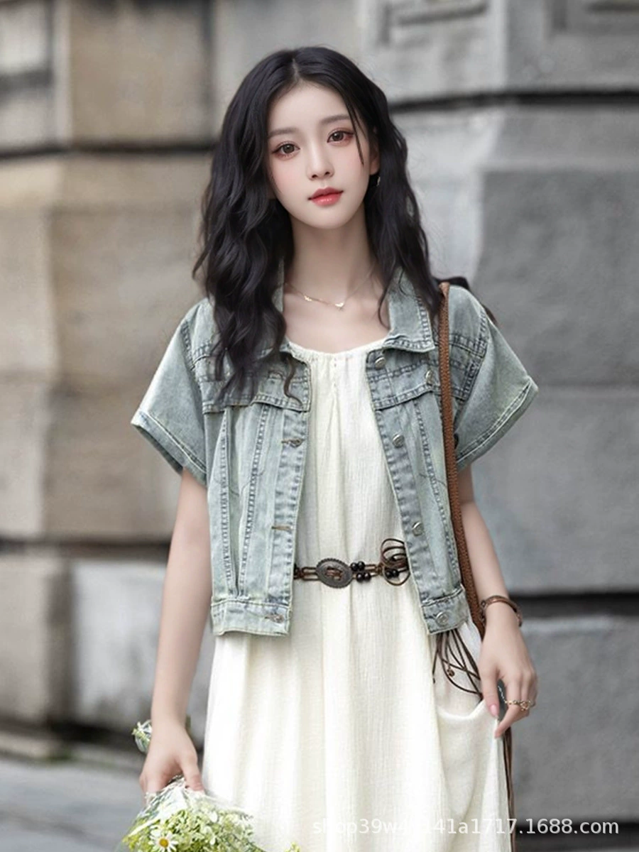 Retro short shirt, loose fit