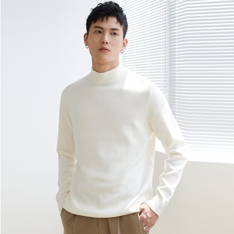 Men's solid color knitted autumn sweater with a round collar
