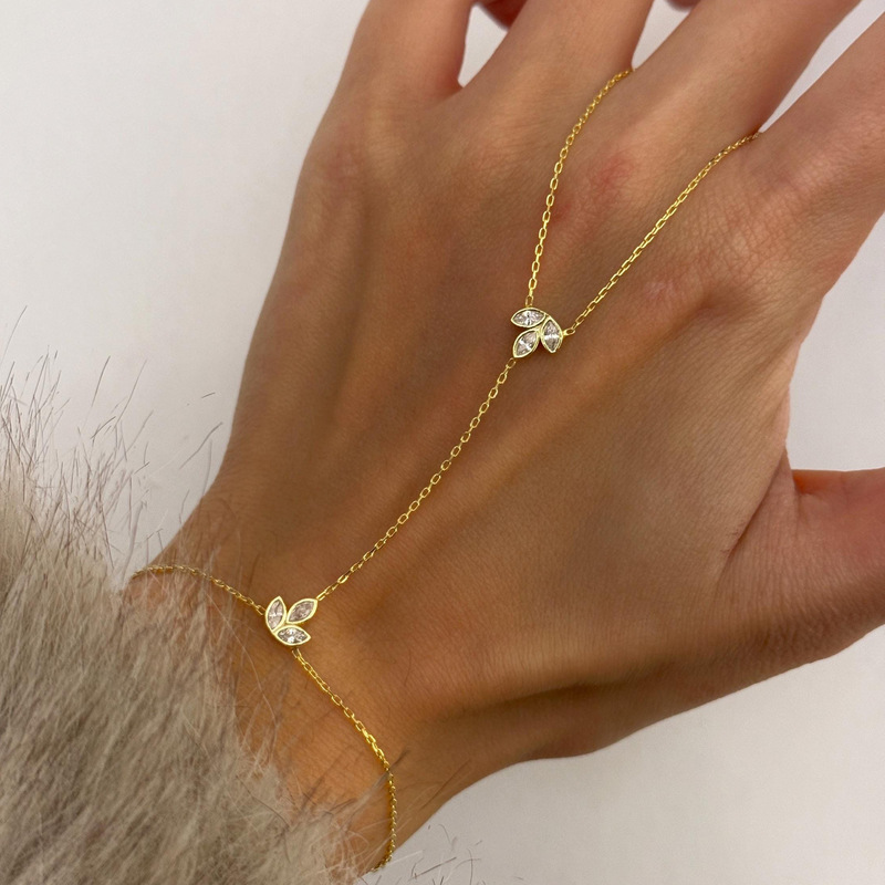 Cross-border New Leaf Finger Bracelet Bridal Jewelry Simple High-end Diamond Back Chain for Women