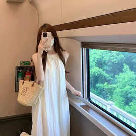 跨境甜美挂脖连衣裙仙女夏季2024新款白色裙子无袖高级感a字长裙