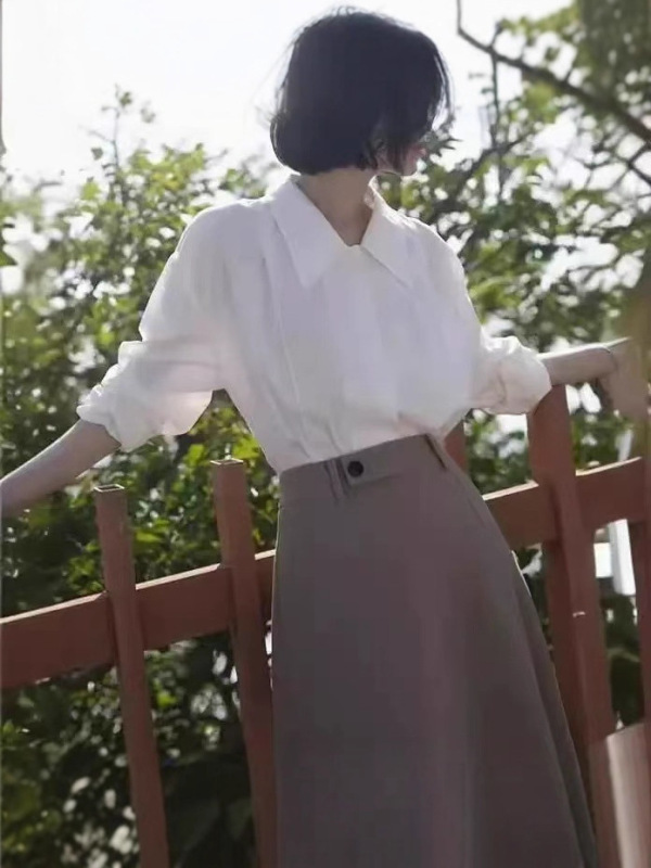 法式复古娃娃领 蓝色衬衫女衬衣白色长袖休闲通勤春秋款宽松上衣|undefined