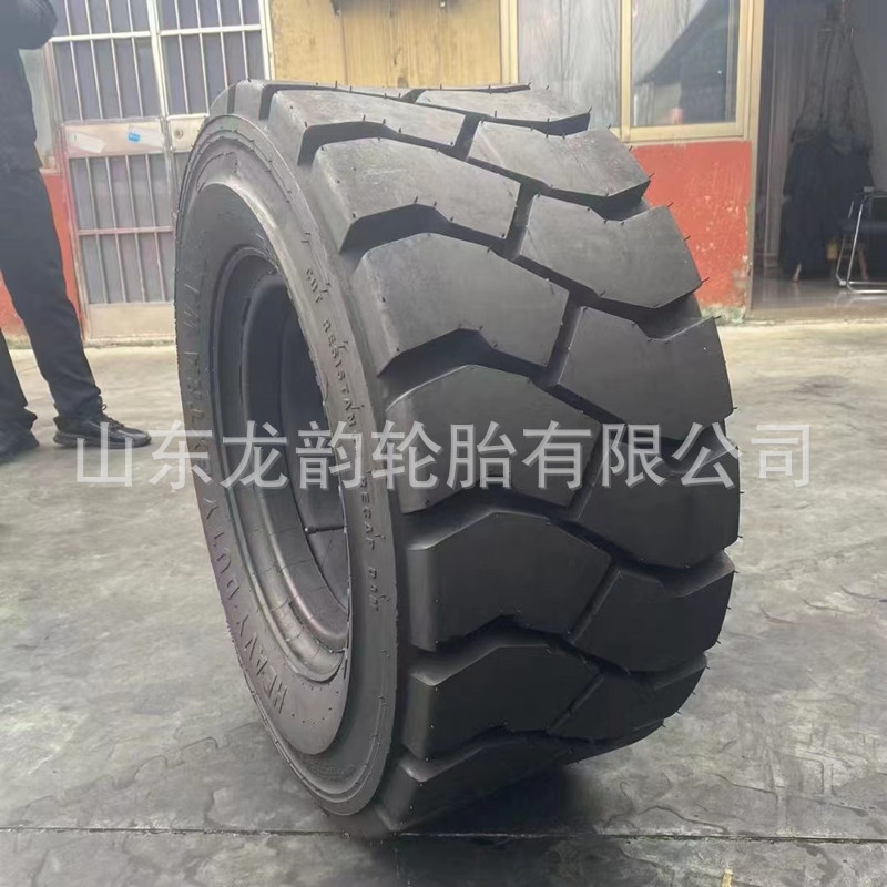 前进355/65-15平板拖车轮胎26层级 355/65R15高空作业叉车轮胎