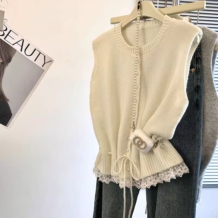 French 2025 New Autum Style Lace Splicing Knitwear for Women, Soft and Waxy Lace-Up Waist-Cinching Elegant Short Top