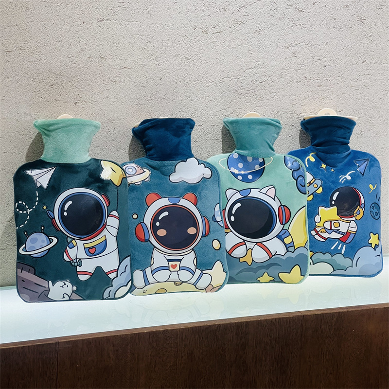 Autumn And Winter New Star Outer Space Astronauts Cartoon Hot Water Injection Bag High Density Pvc Hot Water Bag Factory Wholesale display picture 2