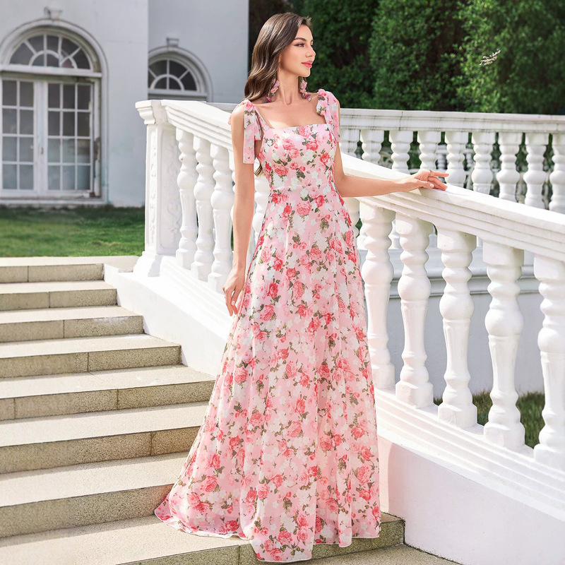 Women's sleeveless backless dress with detachable handmade three-dimensional floral decoration and high slit, exuding a sense of elegance