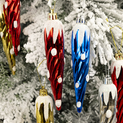 クリスマスのペンダントの細いサザエの唐辛子のクリスマスツリーの装飾のペンダントの部品のクリスマスの祝日のパーティーのショーウインドーのペンダント