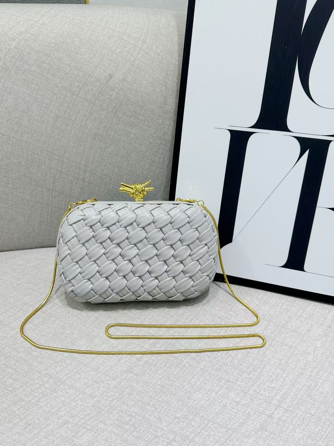 라이트 그레이(주름 직조 기술)