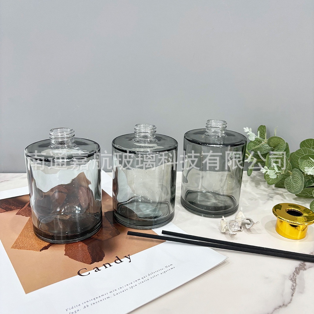 Venta al por mayor 300ml gris simple botella de vidrio cilíndrico transparente recipiente especial de aromaterapia sin fragancia de fuego botella vacía de expansión de fragancia