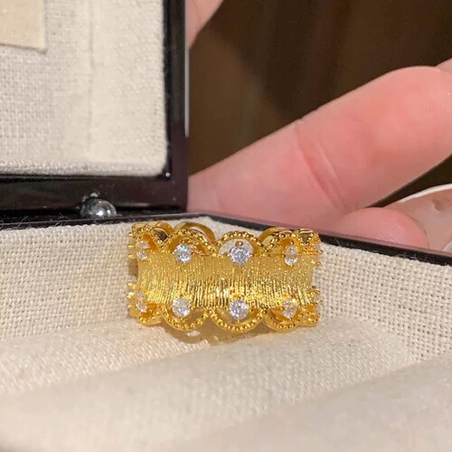 Court Style~ Lace Edge Diamond Ring for Women, Light Luxury High-End Simple Band Ring for Women, Unique Design Index Finger Ring