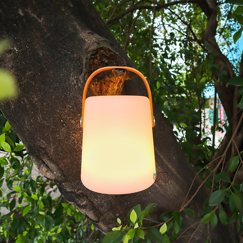 Luz portátil impermeable al aire libre transfronteriza lámpara de jardín simple moderna lámpara de camping paisajismo conveniente lámpara de césped