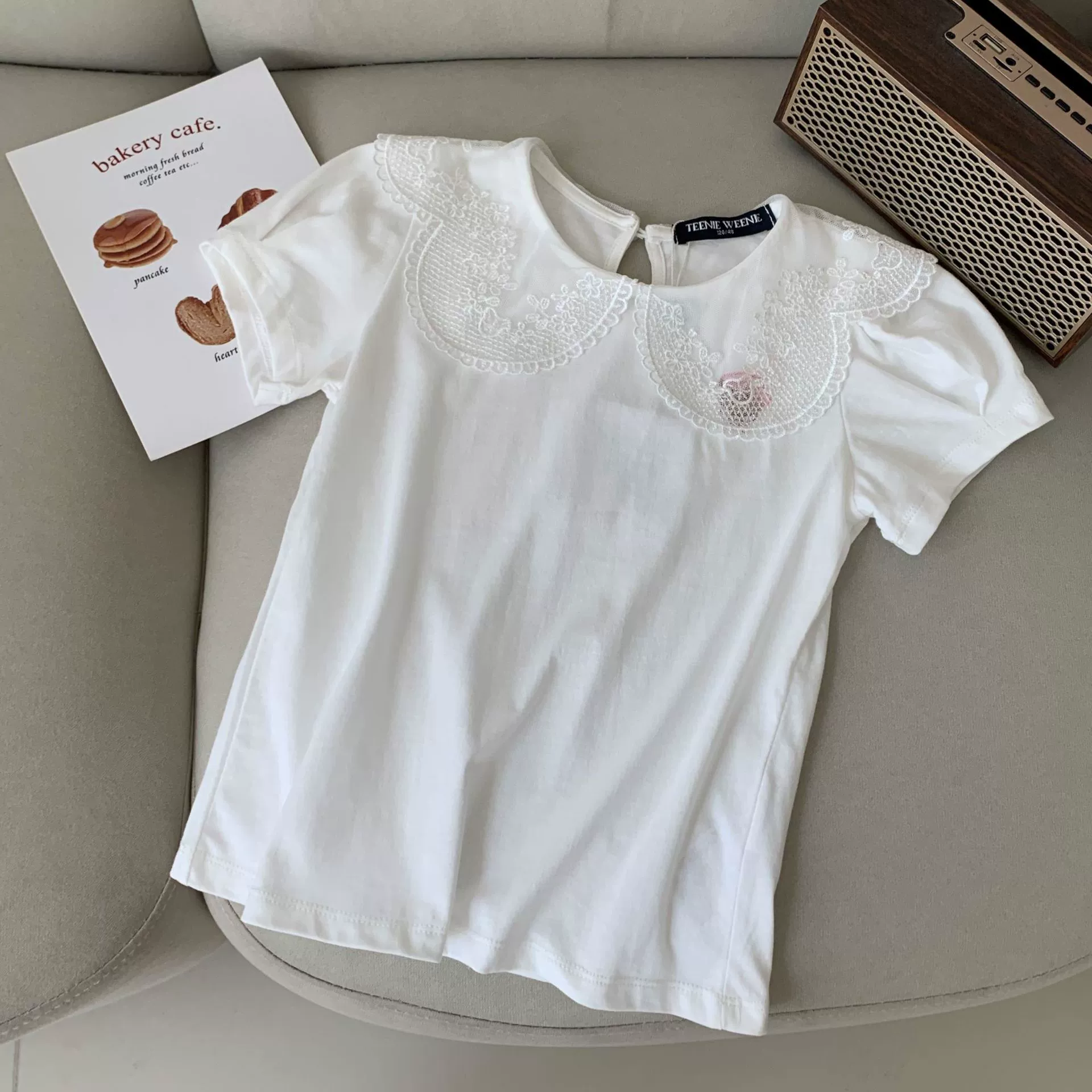 TW Медвежонок Детская одежда Девочки Летний сладкий короткий рукав Т-shirt с лепестковым воротником TKRA236453I