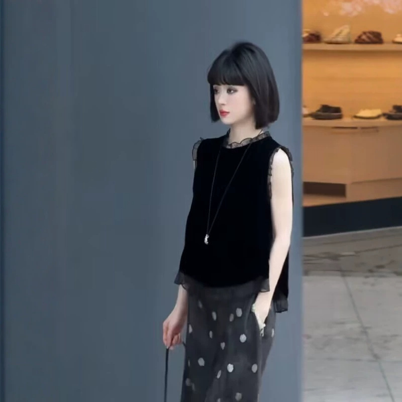 High-End 26 Summer Black Round-Neck Velvet Lace Trim Sleeveless Shirt Top New Loose Slimming Vest for Women