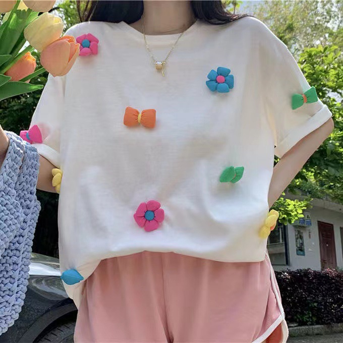 2022 summer new European casual all-match three-dimensional flowers loose short-sleeved t-shirt women's pure cotton foreign style half-sleeve trend