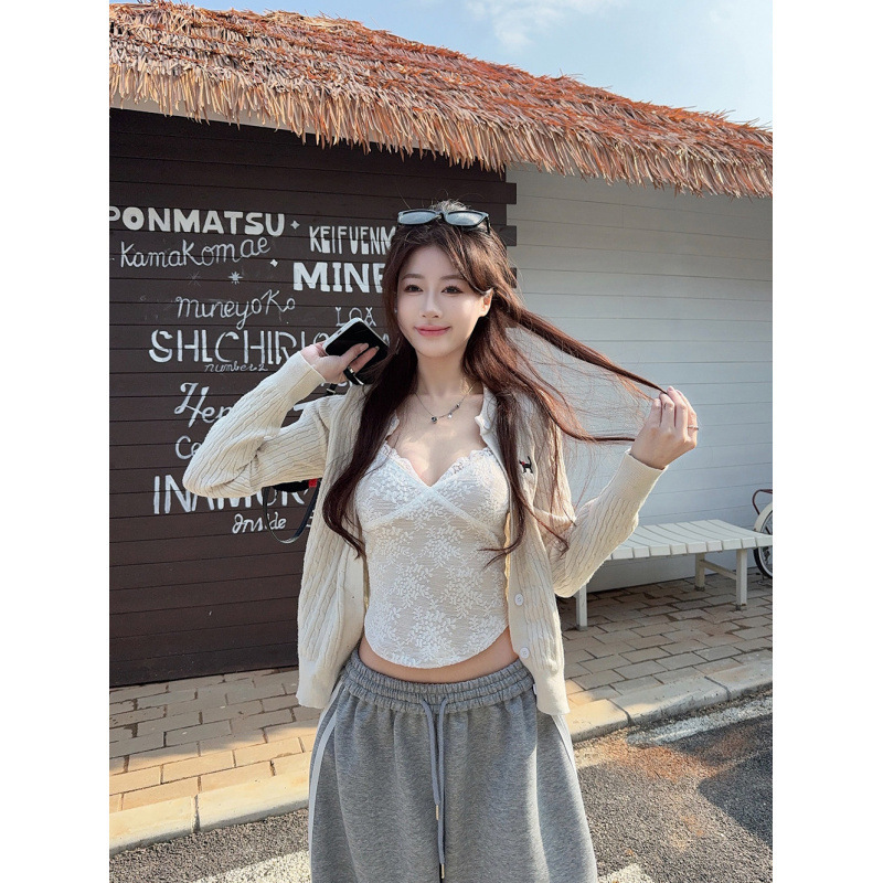 In-Stock Pure Desire Style Lace V-Neck Camisole Women's Spring Slim-Fit White Base Shirt Top In-Stock Pure Desire Style Lace V-Neck Camisole Women's Spring Slim-Fit White Base Shirt Top