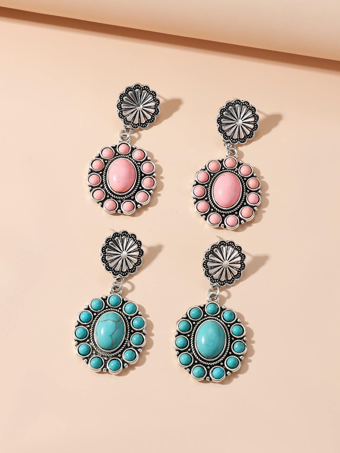 1 Pair Retro Round Inlay Alloy Turquoise Drop Earrings display picture 1