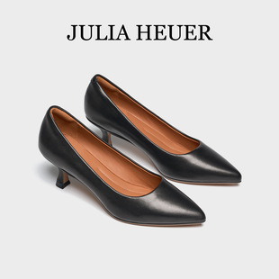 Julia Heuer��С�� 2024���ļ��^����ͨ�ڸ߸�Ь�\����ƤŮ��Ь