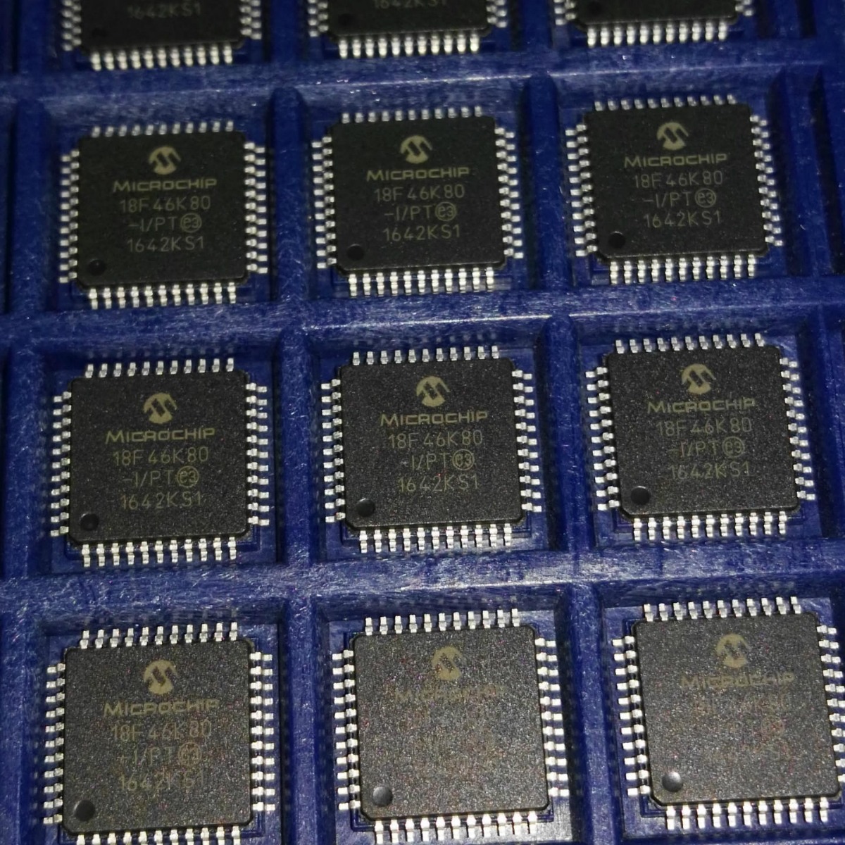 PIC18F46K80-I/PT TQFP44 8位微控单片机