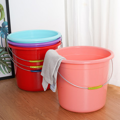 広東メーカー卸売りpp円形プラスチックバケツは簡易家庭用寮の洗濯バケツを厚くする