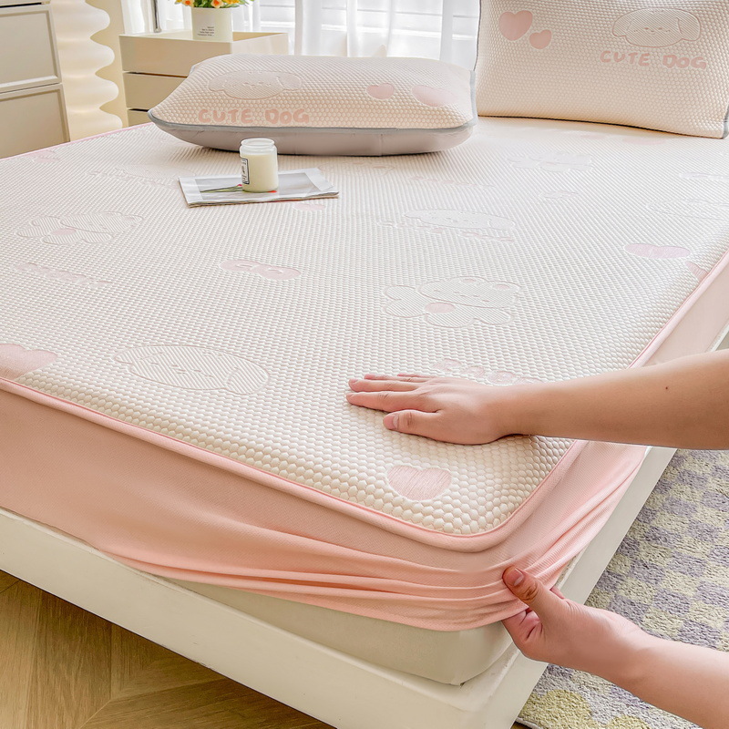 Seasonal Ice Silk Mat, Fitted Sheet, Cool Ice Bean Bed Cover, Simmons Mattress Protector, Air-Conditioned Mat Three-Piece Set