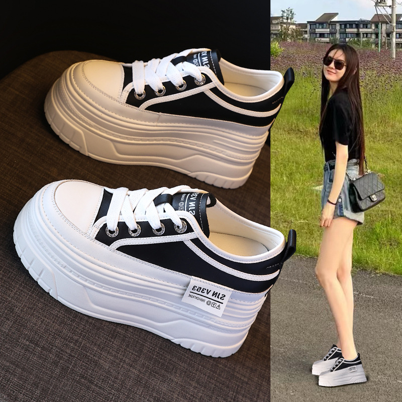Giày sneaker nữ đế dày bánh xốp trắng phối đế độn cao — Màu đen