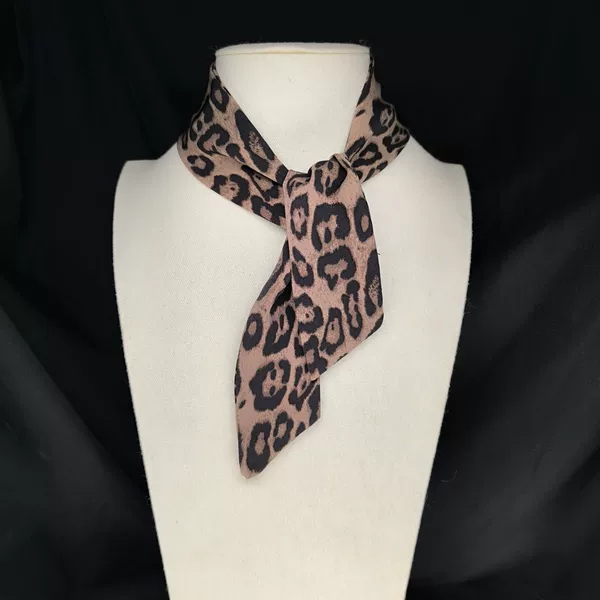 Leopard Silk Scarf Women's 2024 Autumn and Winter New High-end Sense Ribbon Pure Desire Hot Girl Narrow Thin Scarf