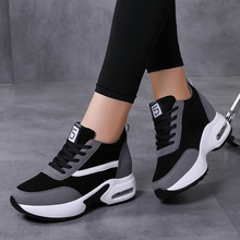 P 32958 Wedge Platform Sneakers �ɸ���˶��ܲ�Ь����ͨ��
