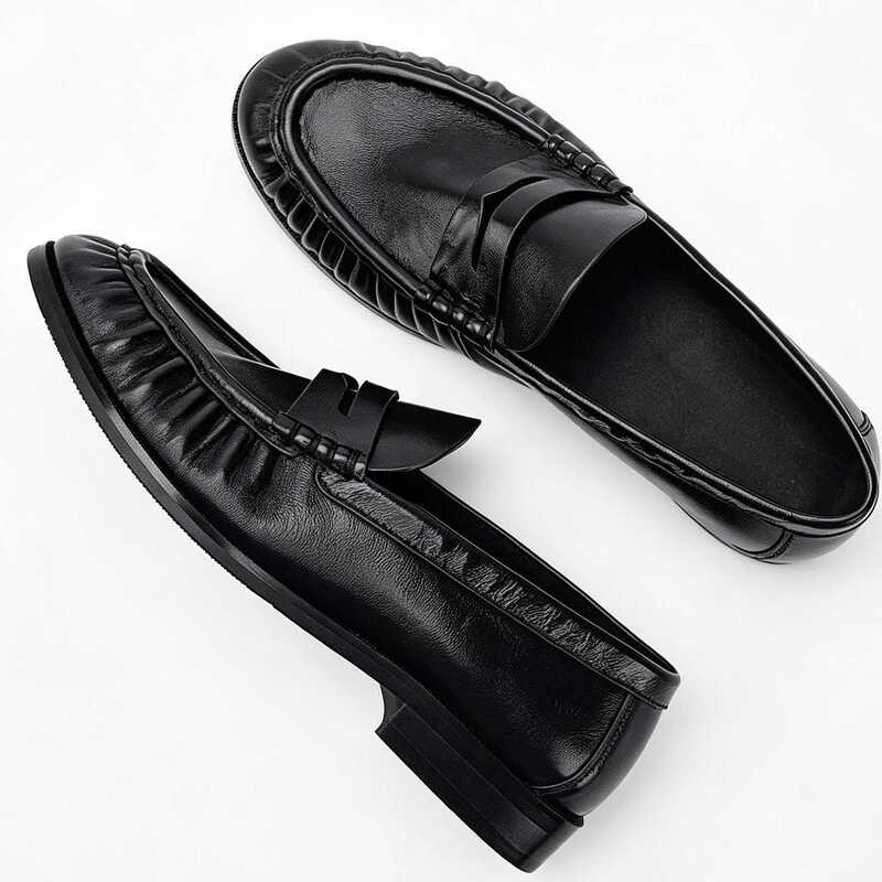 Old Money style pleated loafers, men's washed lambskin moccasins, casual black business and commuting leather shoes Old Money style pleated loafers, men's washed lambskin moccasins, casual black business and commuting leather shoes