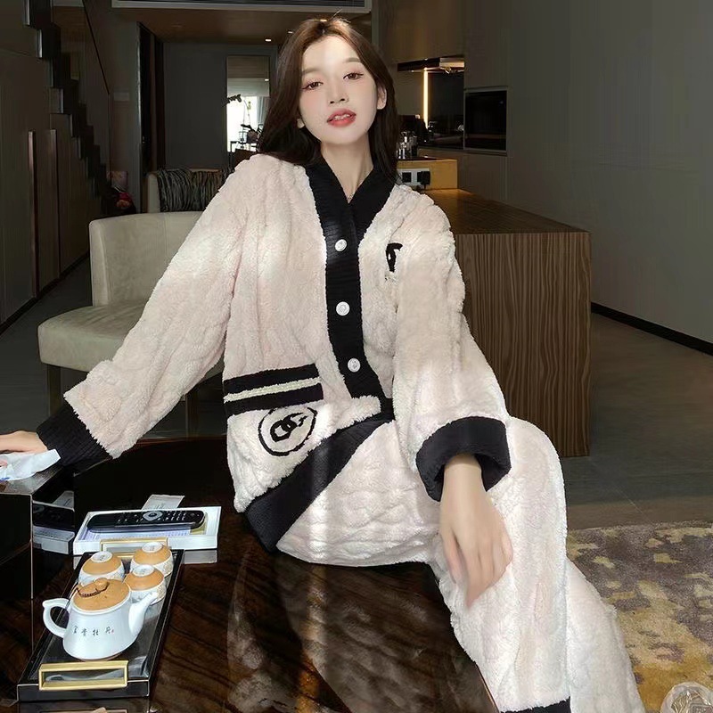 Winter Pajamas for Women, Thickened and Fleece-Lined, Coral Fleece, Warm, Can Be Worn Outside, Home Wear Set, Thickened and Warm