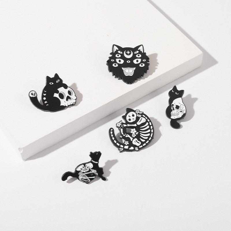 Cartoon Style Cat Skull Alloy Stoving Varnish Metal Brooches display picture 5