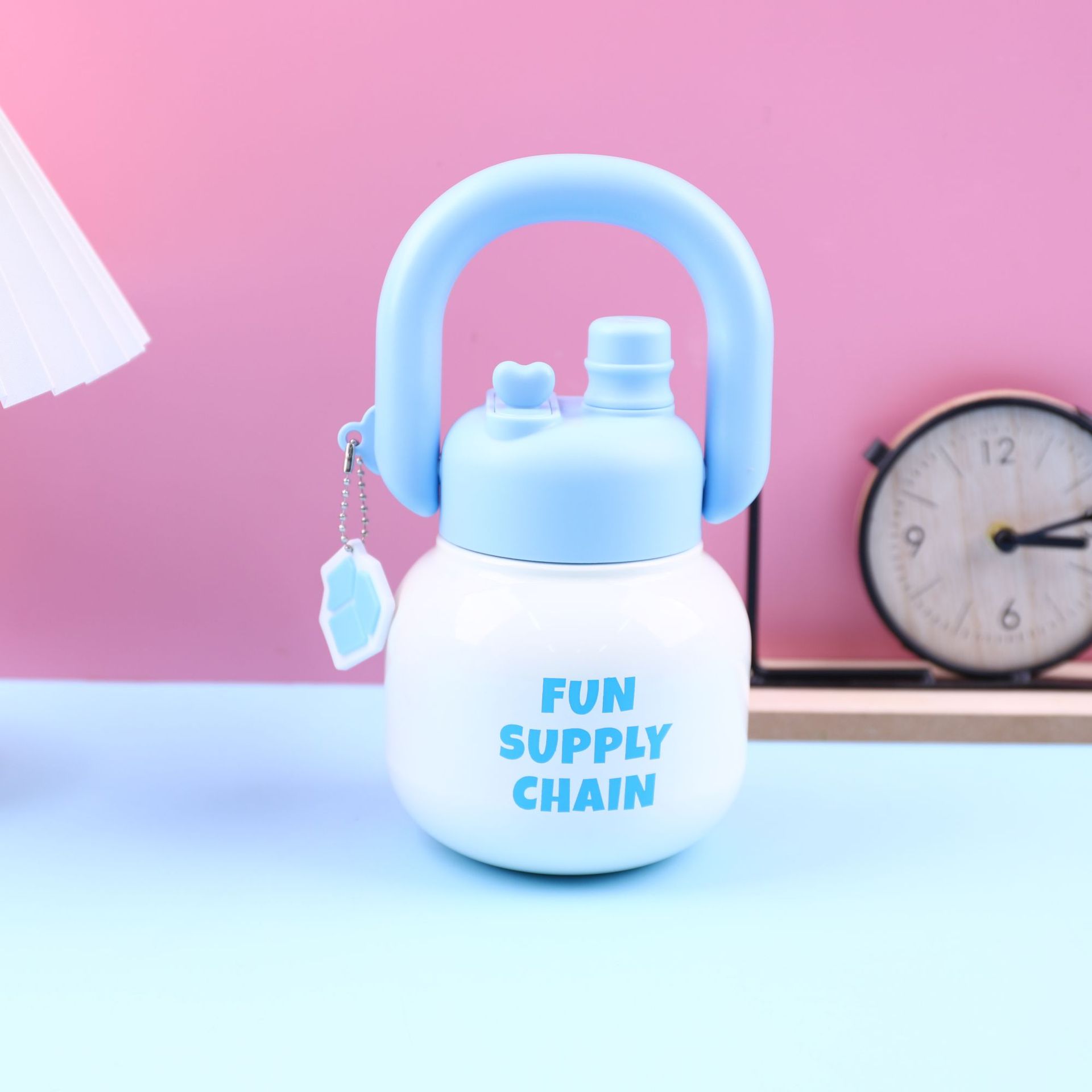 Nuevo 304 taza de acero inoxidable de alto valor facial, taza de agua de gran capacidad, taza de agua doble al por mayor