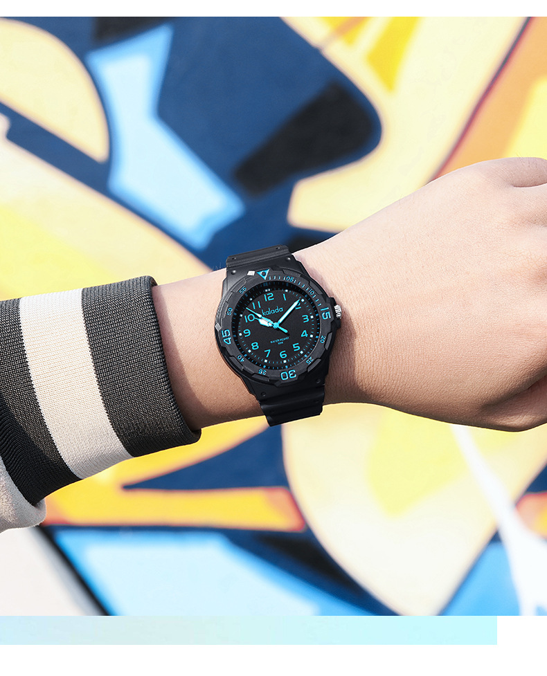 Barnklocka Självlysande klocka Modetrend utomhus fritid enkel enkel personlighet liten fräsch liten nybörjare studenter ins vindklocka_voghion.com