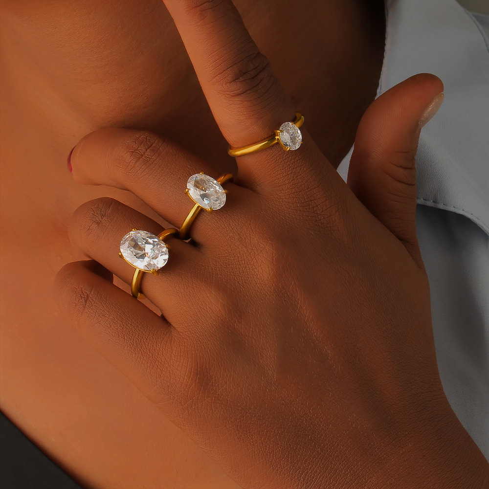 Yue Shij (Yue Shij Is Likely a Brand Name and Should Be Transliterated) Ins-Style Gold 3A Zircon Ring for Women, Titanium Steel Pvd Plated with 18K Gold, Wedding and Engagement Light Luxury Ring