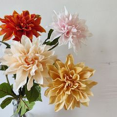 夢の色の手触りの保湿の大きい麗花PUは花の結婚祝いの家の装飾の造花のホテルの撮影の生け花をシミュレーションします。