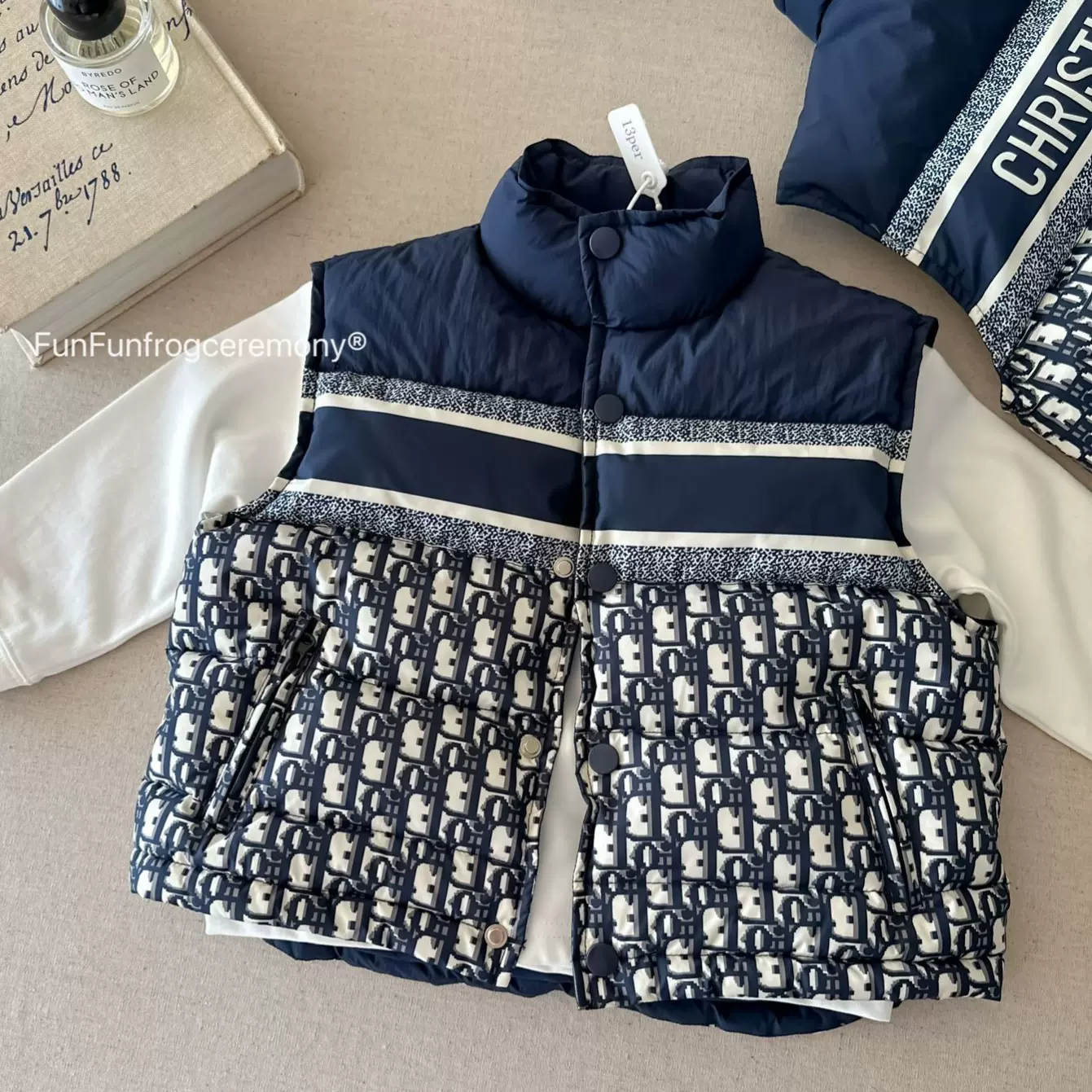 现货儿童冬款羽绒服男童黑田布女童羽绒马甲