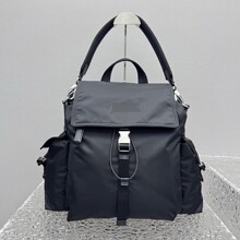 尼龙布p家Explore双肩包经典降落伞材质背包又出新作采用进口尼龙