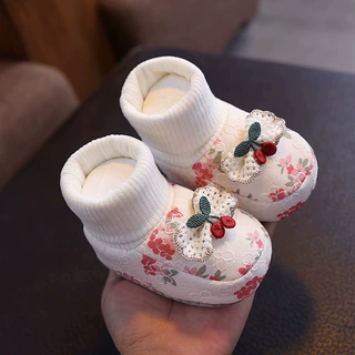 婴儿鞋防掉3-6-12月新生儿步前鞋子宝宝软底布鞋手工春秋不掉