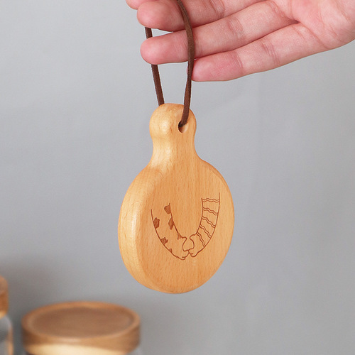 Creative bottle opener, wooden magnet, beverage beer bottle opener, customizable logo, home portable magnetic refrigerator magnet