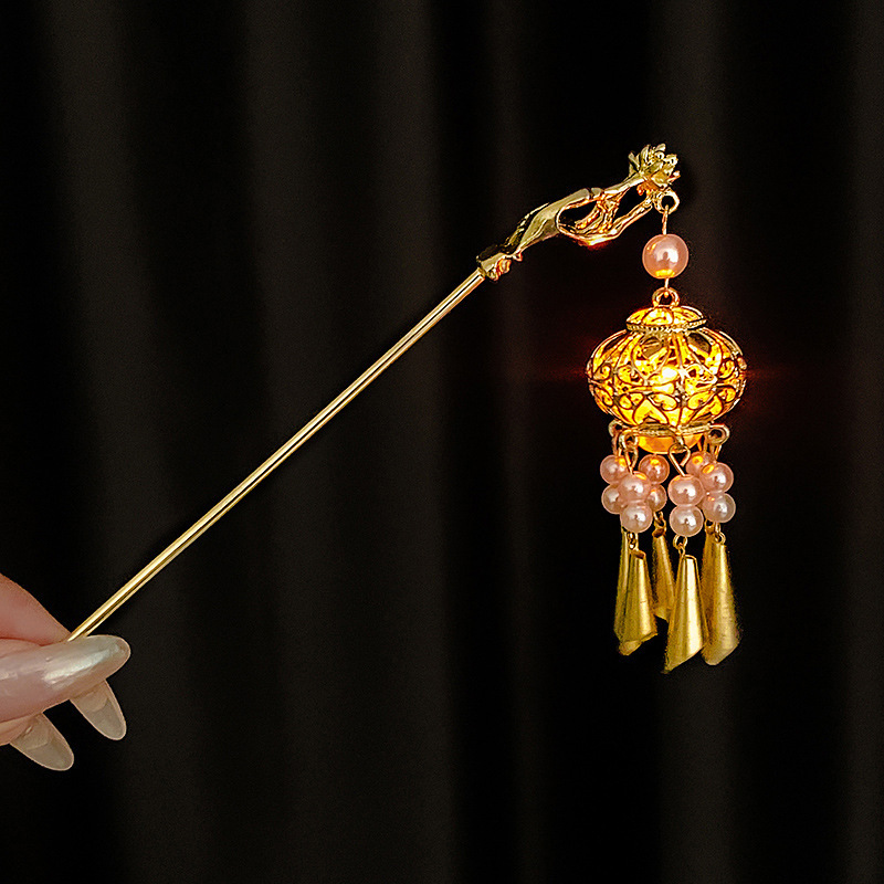 Pasadilla luminosa con pinzas de lámparas, lámpara de útero, pabellón de linternas, lanternas de bordas, adornos de cabello, jardín de viajes del Medio Otoño, pinzas de cabello