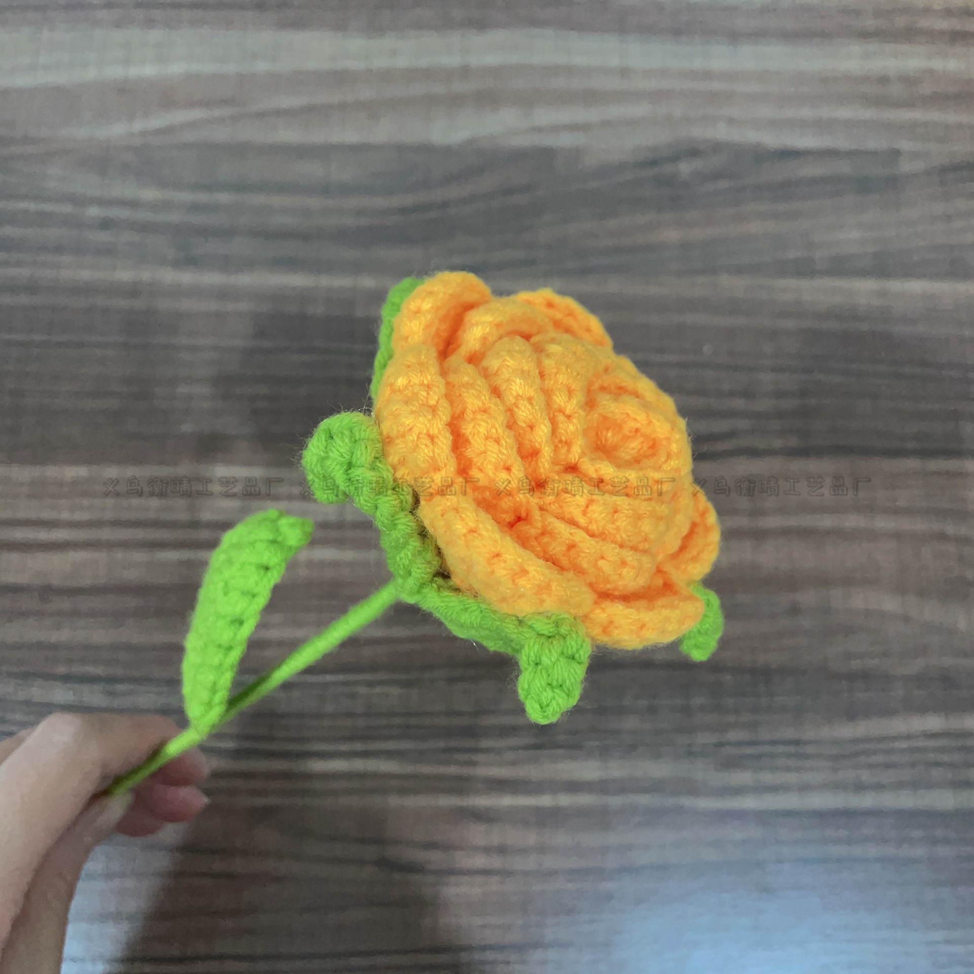 Lily tejido a mano acabado rosa Lily Tulip flor artificial lana ramo regalo