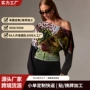 印花斜肩显瘦辣妹上衣