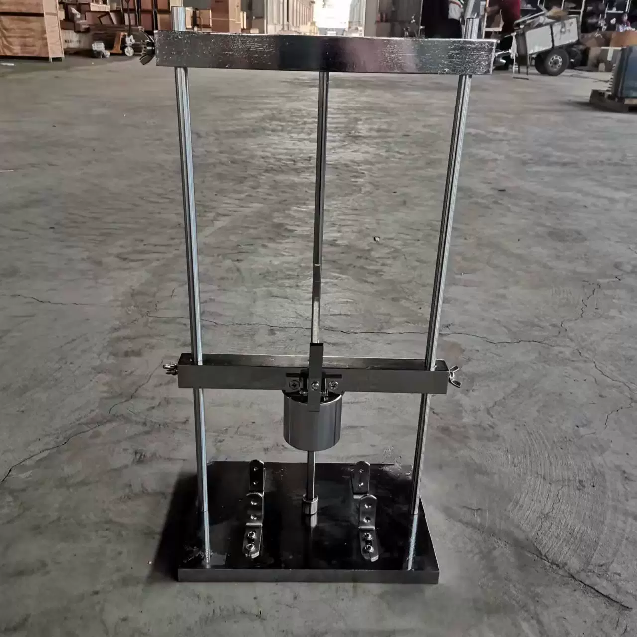 Машина для испытания ударов корпуса электрика