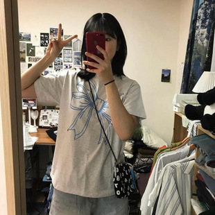 �F؛ �n��RONRON�����Y����Jennie������������ͬ��t�����팒��Ů