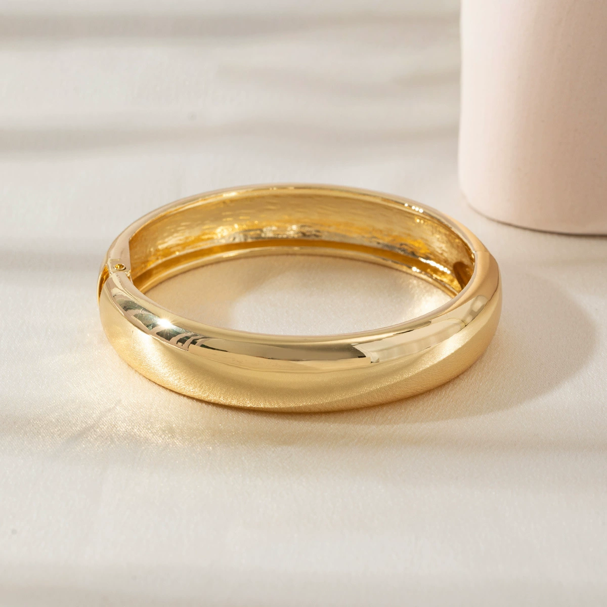 Классическая золотая блестящая модная женская.braclet, европейский стиль, простой и элегантный дизайн, для импорта, опт