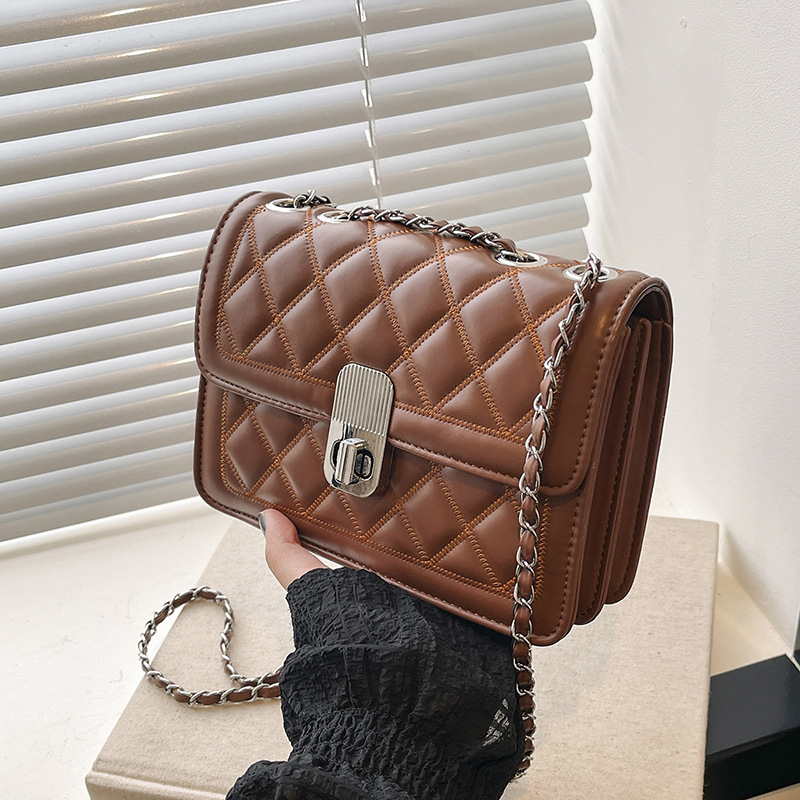 Bolso de cadena de rombos de fragancia pequeña mujer 2024 verano versión coreana ins moda simple bolso cuadrado pequeño bolso de mensajero de sentido avanzado